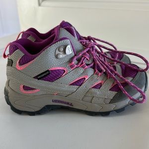Girls Merrell Waterproof Hiking Boots, Size 1.5